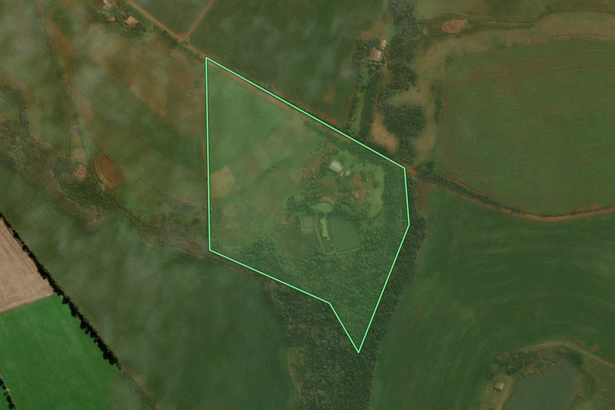 Imagem de satélite do imóvel rural em Panambi (RS), com o contorno declarado no CAR desenhado por cima.