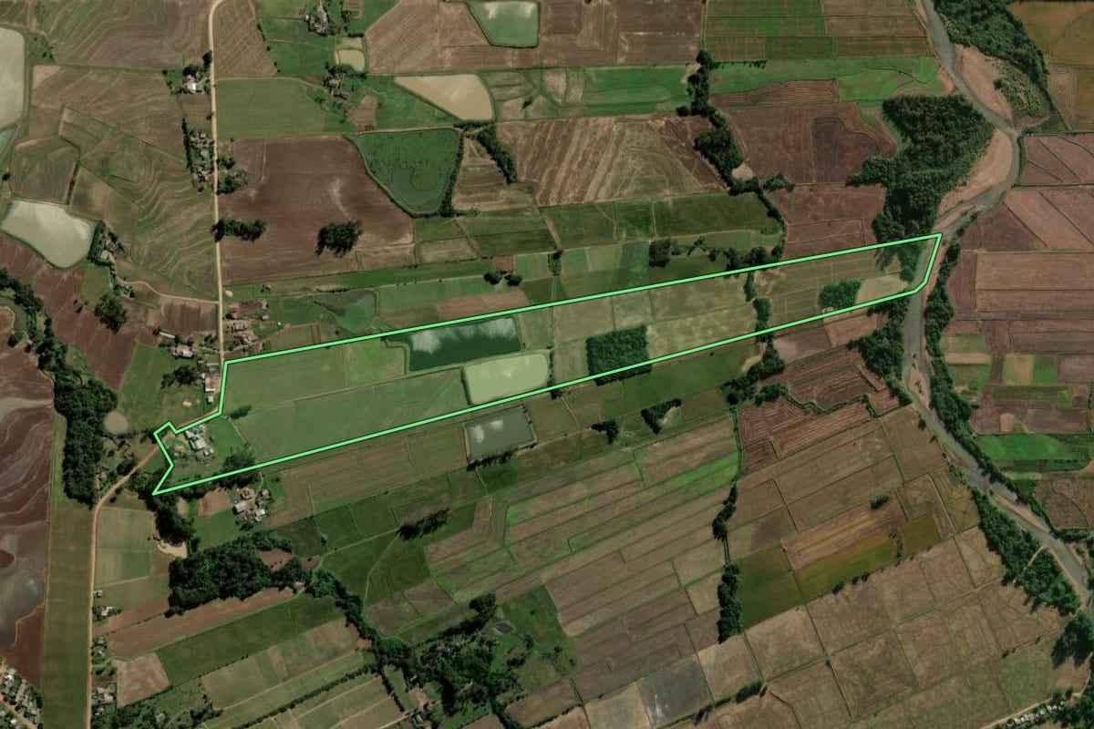 Imagem de satélite do imóvel rural em Paraíso do Sul (RS), com o contorno declarado no CAR desenhado por cima.