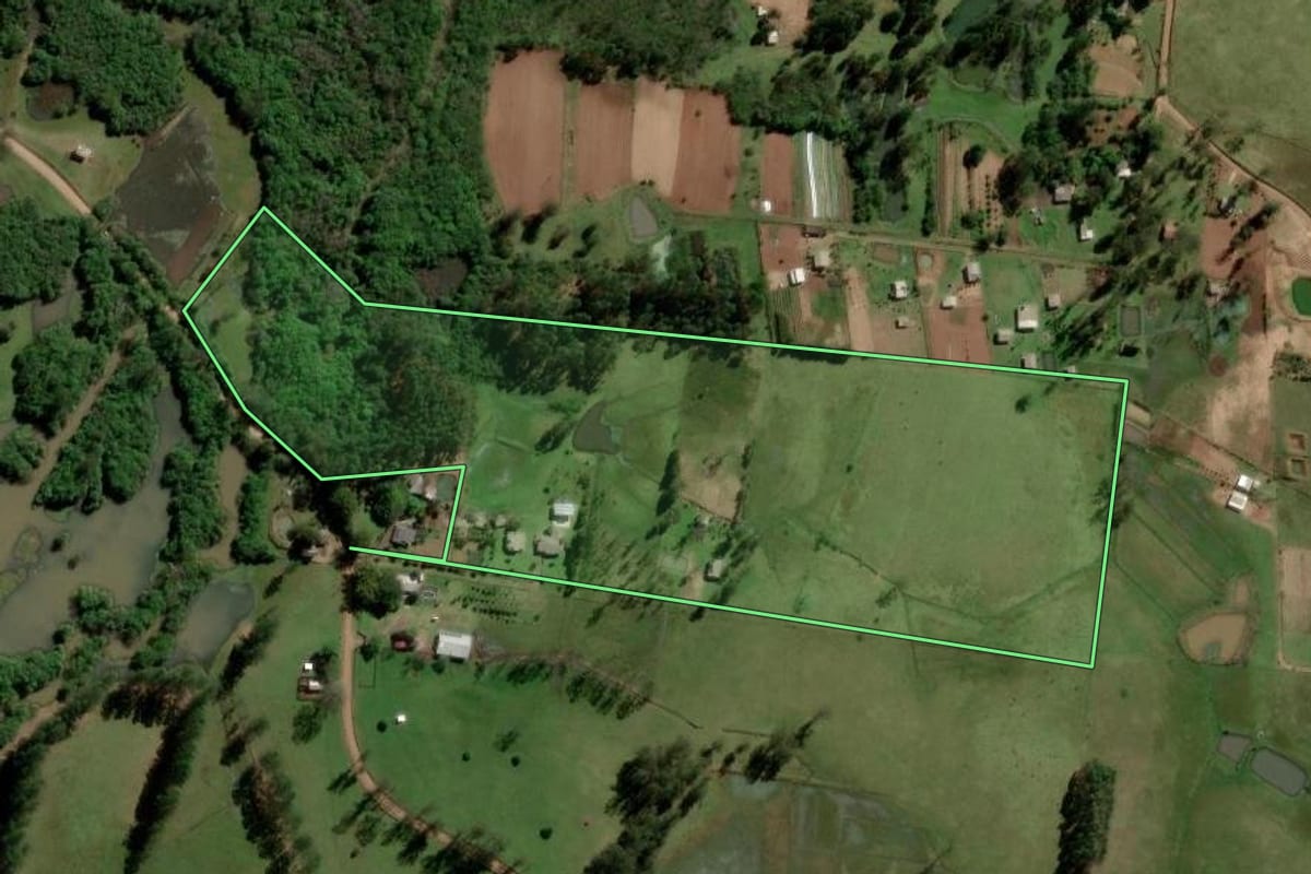 Imagem de satélite do imóvel rural em Parobé (RS), com o contorno declarado no CAR desenhado por cima.