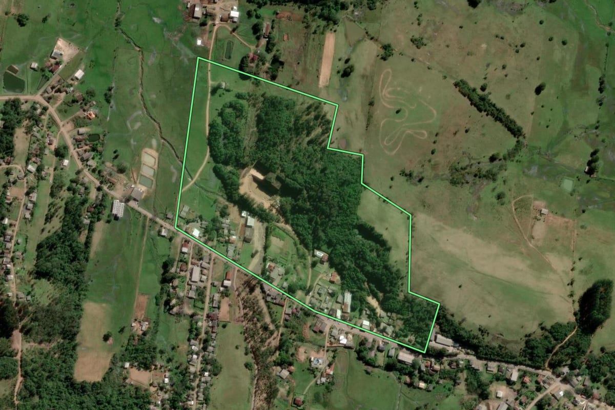 Imagem de satélite do imóvel rural em Parobé (RS), com o contorno declarado no CAR desenhado por cima.