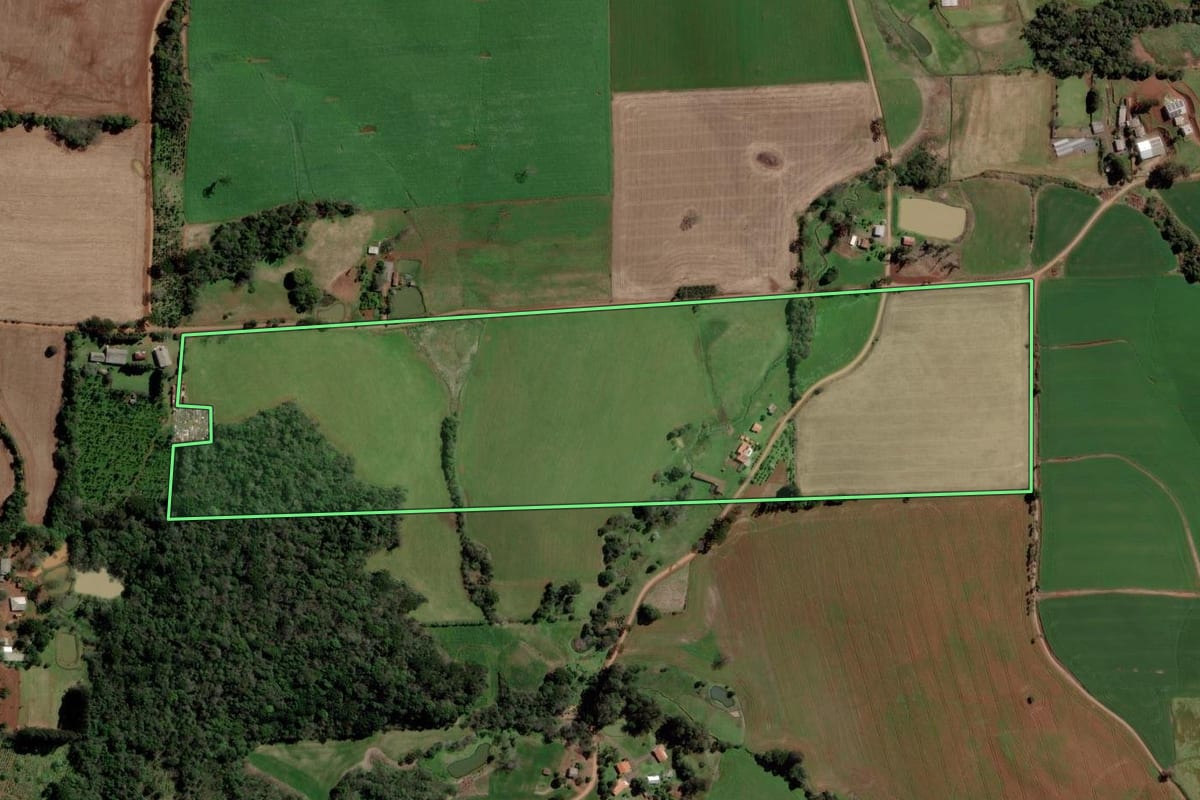 Imagem de satélite do imóvel rural em Paulo Bento (RS), com o contorno declarado no CAR desenhado por cima.