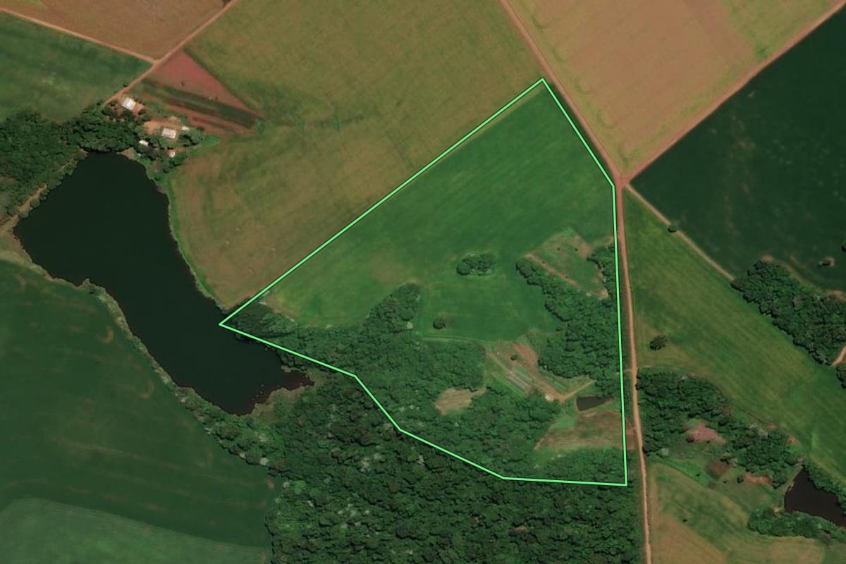 Imagem de satélite do imóvel rural em Pontão (RS), com o contorno declarado no CAR desenhado por cima.