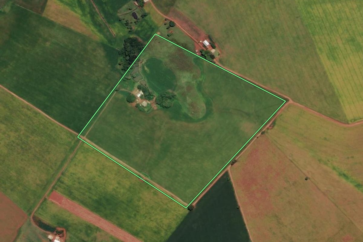 Imagem de satélite do imóvel rural em Pontão (RS), com o contorno declarado no CAR desenhado por cima.