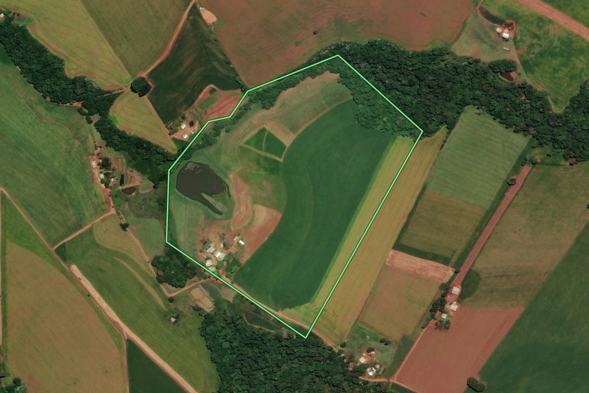 Imagem de satélite do imóvel rural em Pontão (RS), com o contorno declarado no CAR desenhado por cima.