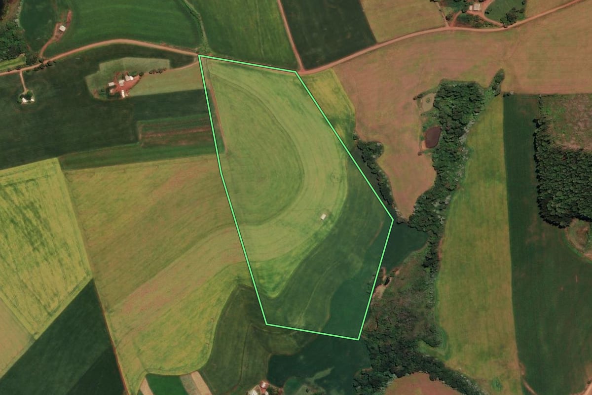 Imagem de satélite do imóvel rural em Pontão (RS), com o contorno declarado no CAR desenhado por cima.