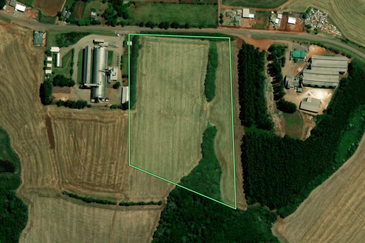Imagem de satélite do imóvel rural em Pontão (RS), com o contorno declarado no CAR desenhado por cima.