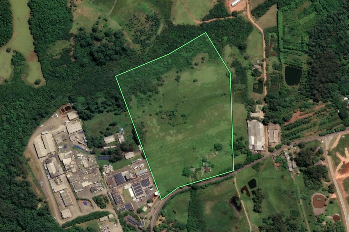 Imagem de satélite do imóvel rural em Portão (RS), com o contorno declarado no CAR desenhado por cima.