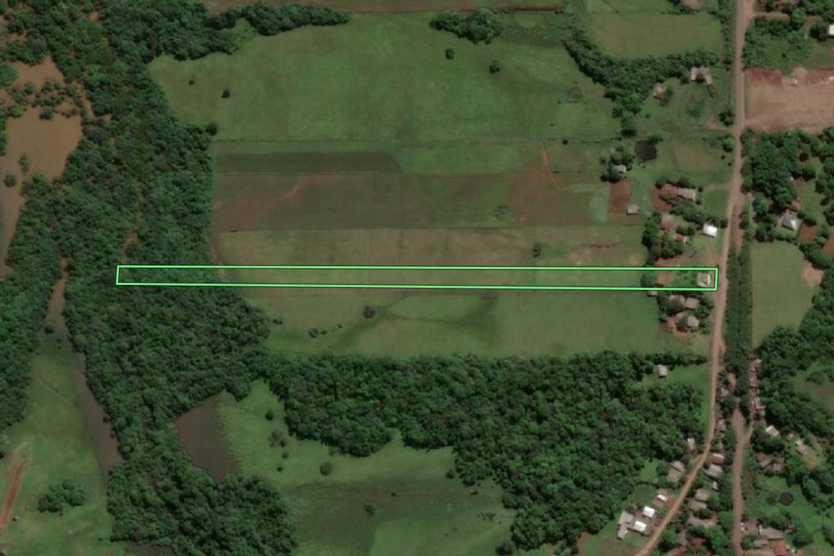 Imagem de satélite do imóvel rural em Porto Xavier (RS), com o contorno declarado no CAR desenhado por cima.