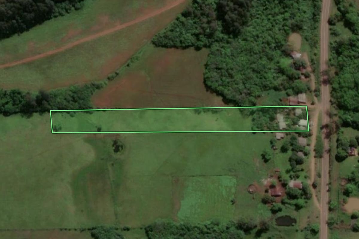 Imagem de satélite do imóvel rural em Porto Xavier (RS), com o contorno declarado no CAR desenhado por cima.