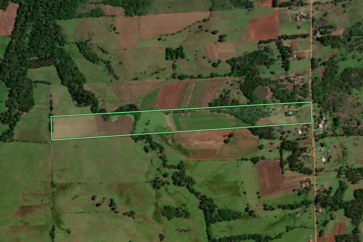 Imagem de satélite do imóvel rural em Porto Xavier (RS), com o contorno declarado no CAR desenhado por cima.