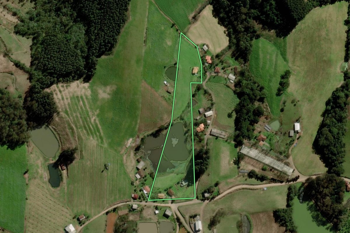 Imagem de satélite do imóvel rural em Progresso (RS), com o contorno declarado no CAR desenhado por cima.