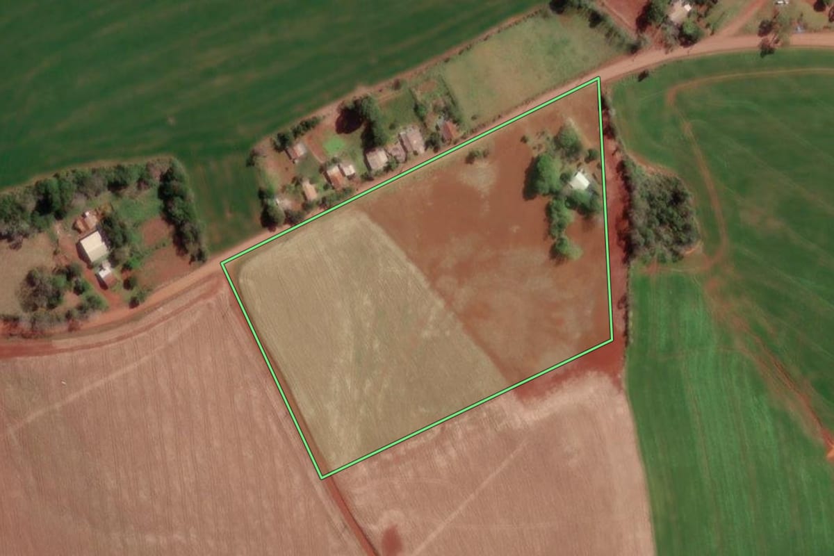 Imagem de satélite do imóvel rural em Redentora (RS), com o contorno declarado no CAR desenhado por cima.