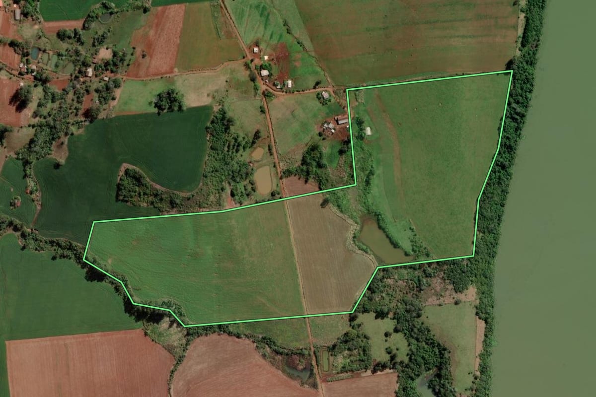 Imagem de satélite do imóvel rural em Rio dos Índios (RS), com o contorno declarado no CAR desenhado por cima.