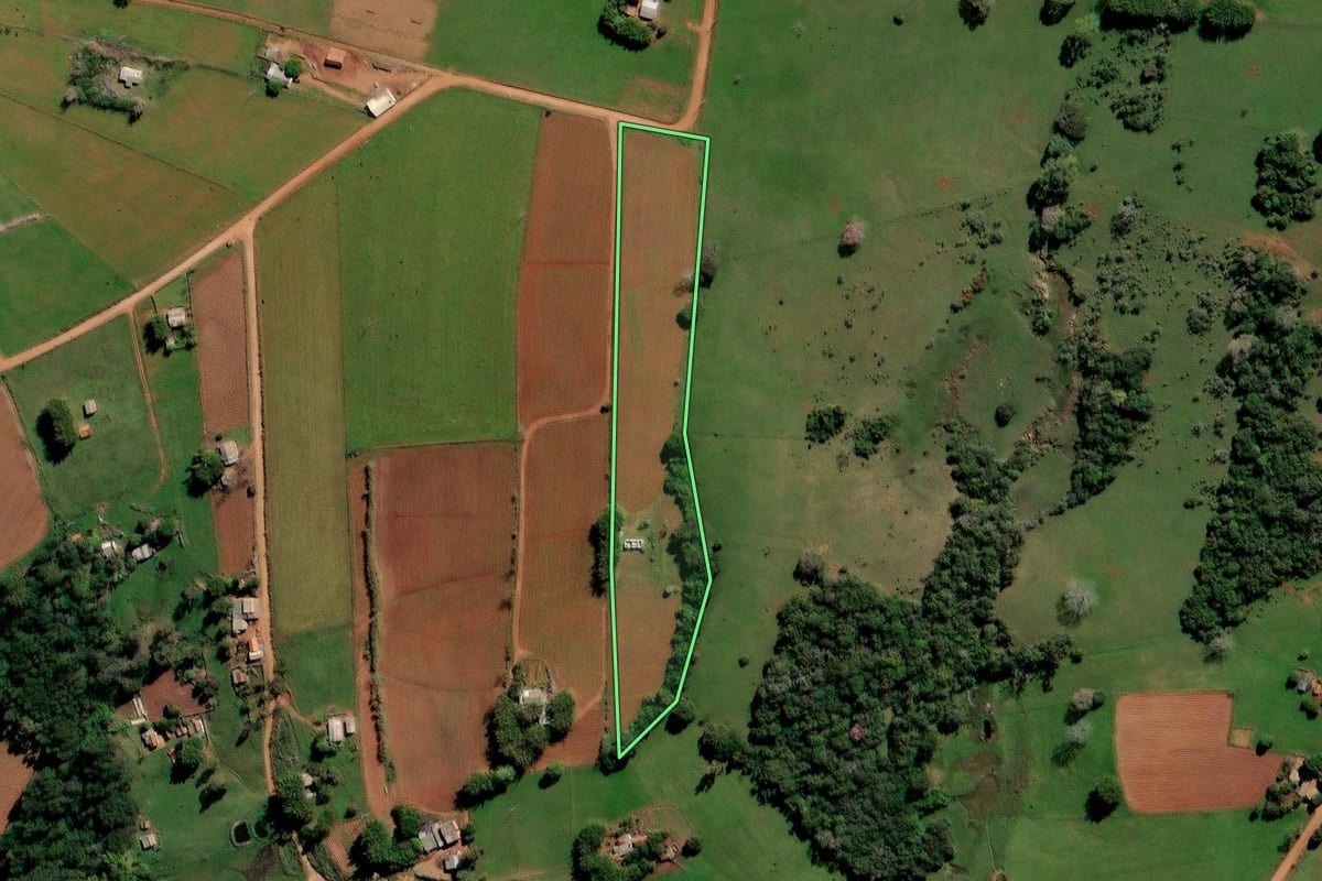 Imagem de satélite do imóvel rural em Rio Pardo (RS), com o contorno declarado no CAR desenhado por cima.