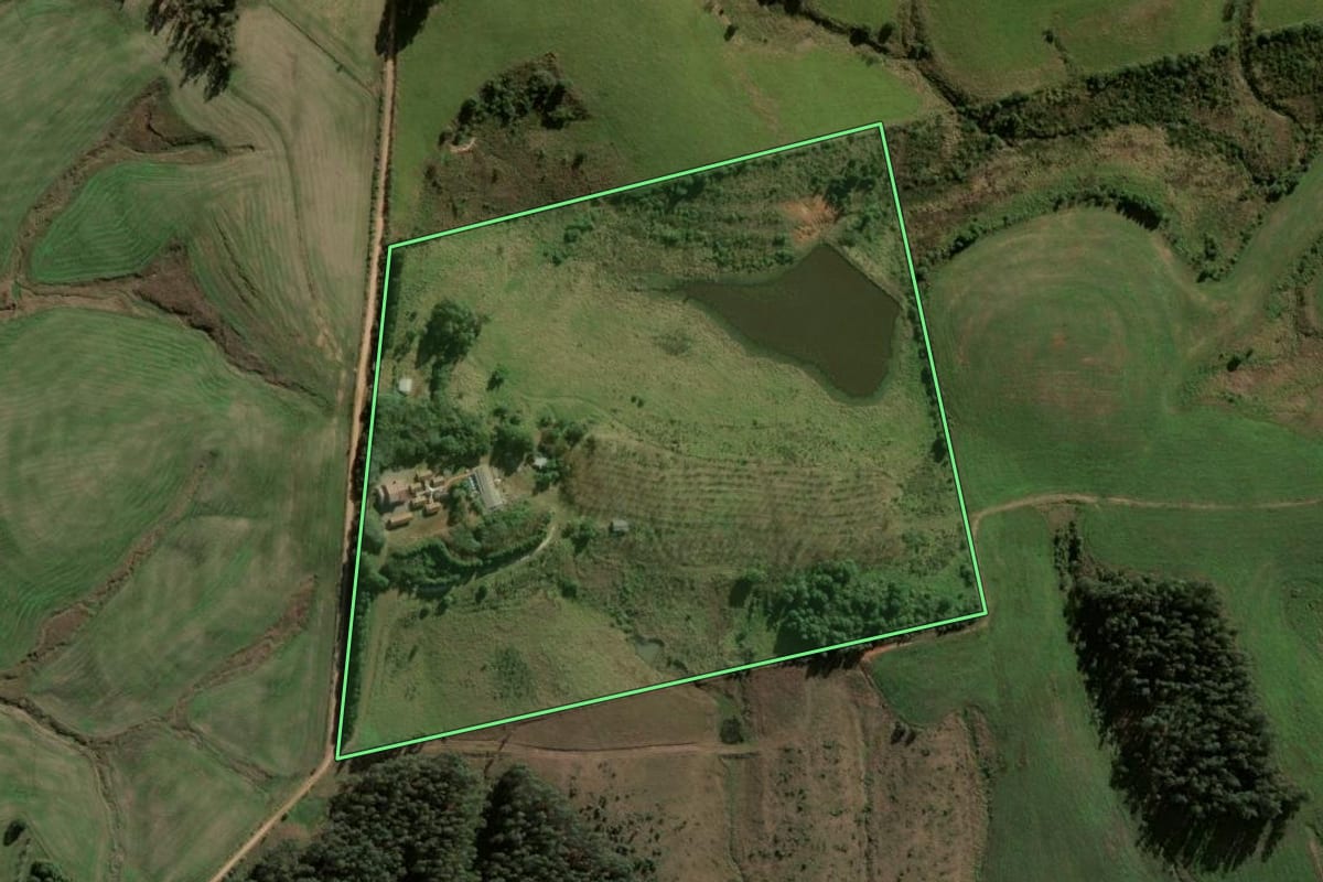 Imagem de satélite do imóvel rural em Rio Pardo (RS), com o contorno declarado no CAR desenhado por cima.