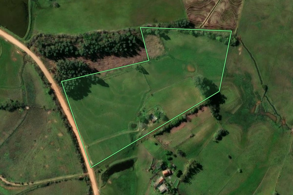 Imagem de satélite do imóvel rural em Rio Pardo (RS), com o contorno declarado no CAR desenhado por cima.