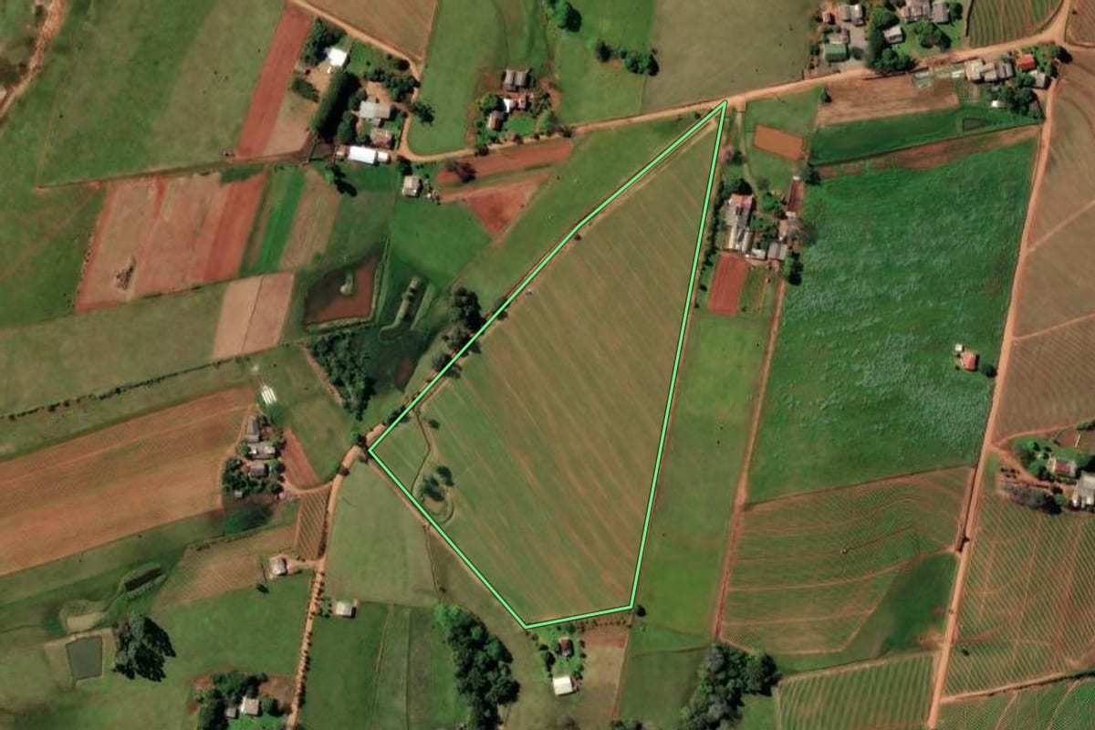 Imagem de satélite do imóvel rural em Rio Pardo (RS), com o contorno declarado no CAR desenhado por cima.