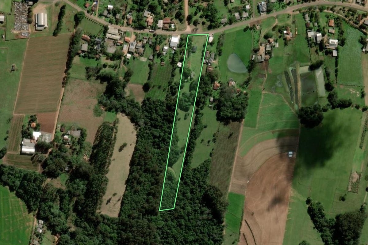 Imagem de satélite do imóvel rural em Rio Pardo (RS), com o contorno declarado no CAR desenhado por cima.