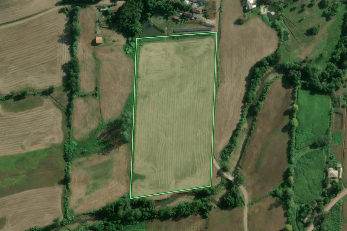 Imagem de satélite do imóvel rural em Roca Sales (RS), com o contorno declarado no CAR desenhado por cima.