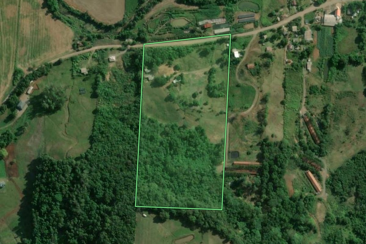Imagem de satélite do imóvel rural em Roca Sales (RS), com o contorno declarado no CAR desenhado por cima.