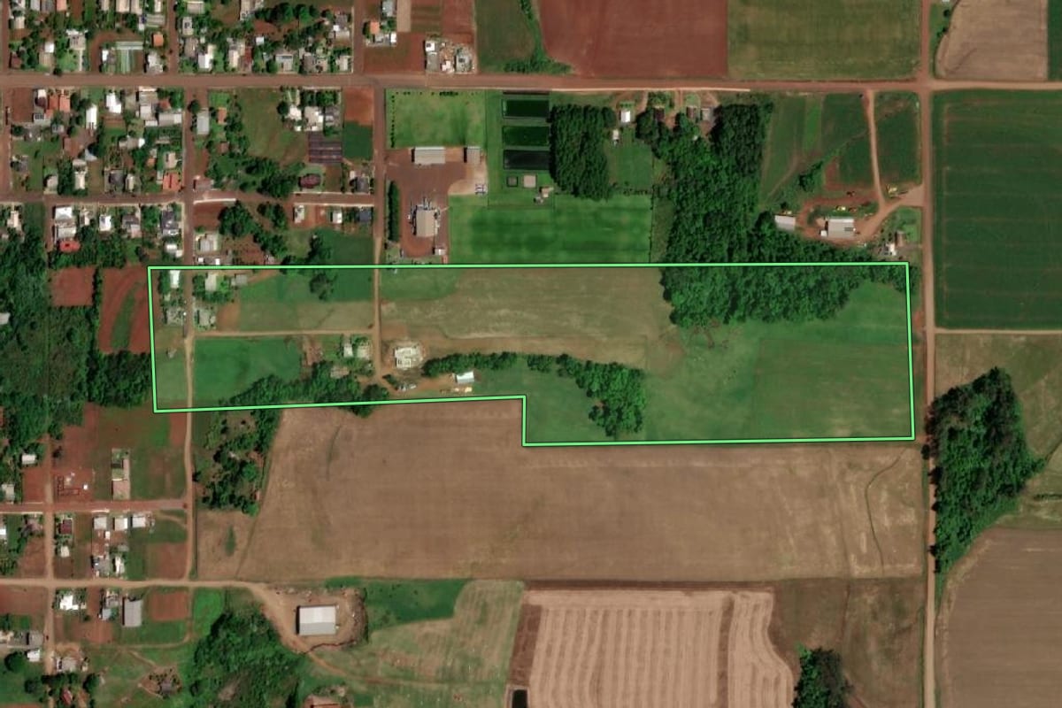 Imagem de satélite do imóvel rural em Salvador das Missões (RS), com o contorno declarado no CAR desenhado por cima.