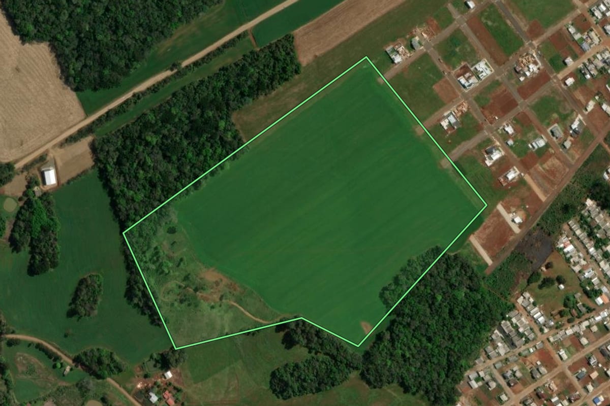 Imagem de satélite do imóvel rural em Sananduva (RS), com o contorno declarado no CAR desenhado por cima.