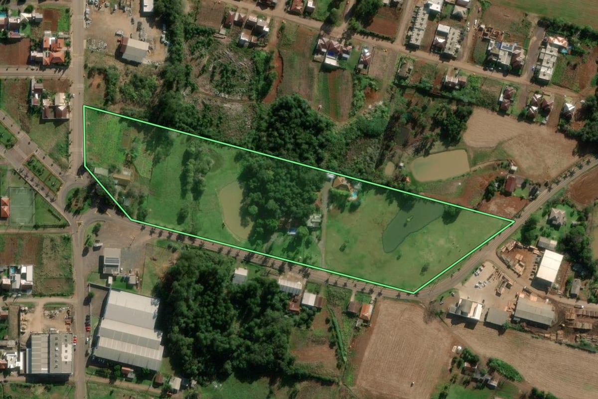 Imagem de satélite do imóvel rural em Santa Clara do Sul (RS), com o contorno declarado no CAR desenhado por cima.