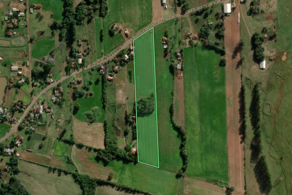 Imagem de satélite do imóvel rural em Santa Clara do Sul (RS), com o contorno declarado no CAR desenhado por cima.