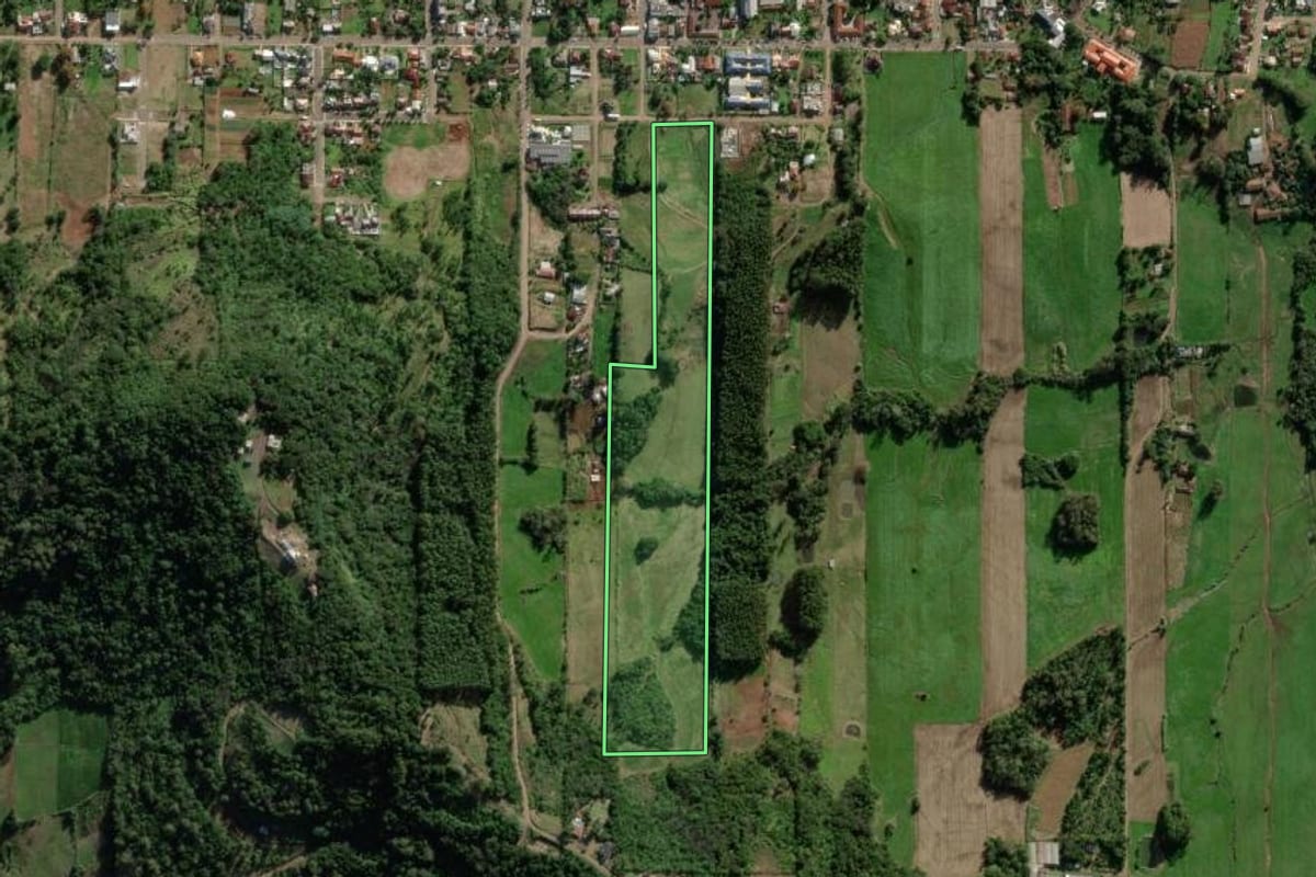 Imagem de satélite do imóvel rural em Santa Clara do Sul (RS), com o contorno declarado no CAR desenhado por cima.