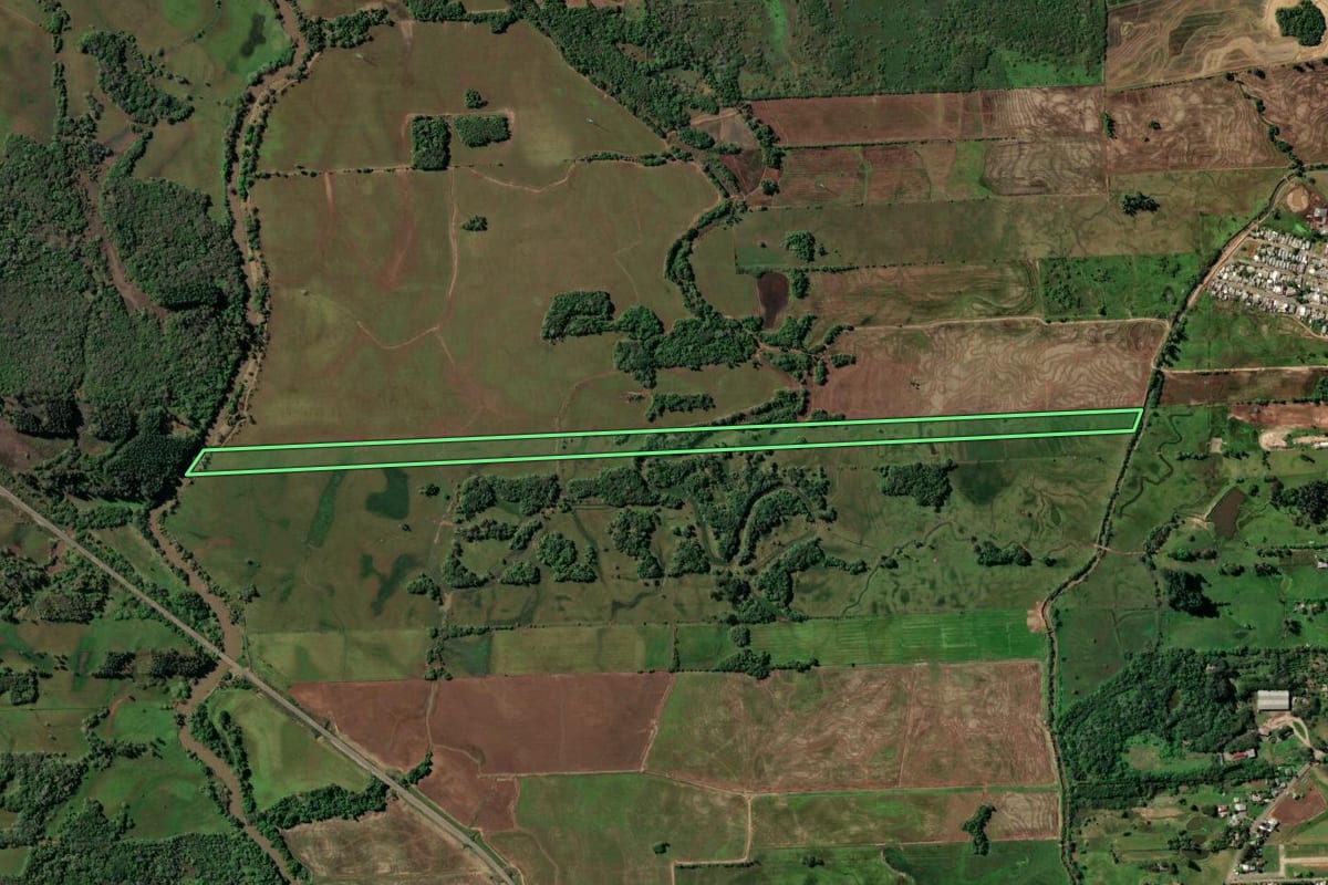Imagem de satélite do imóvel rural em Santa Cruz do Sul (RS), com o contorno declarado no CAR desenhado por cima.