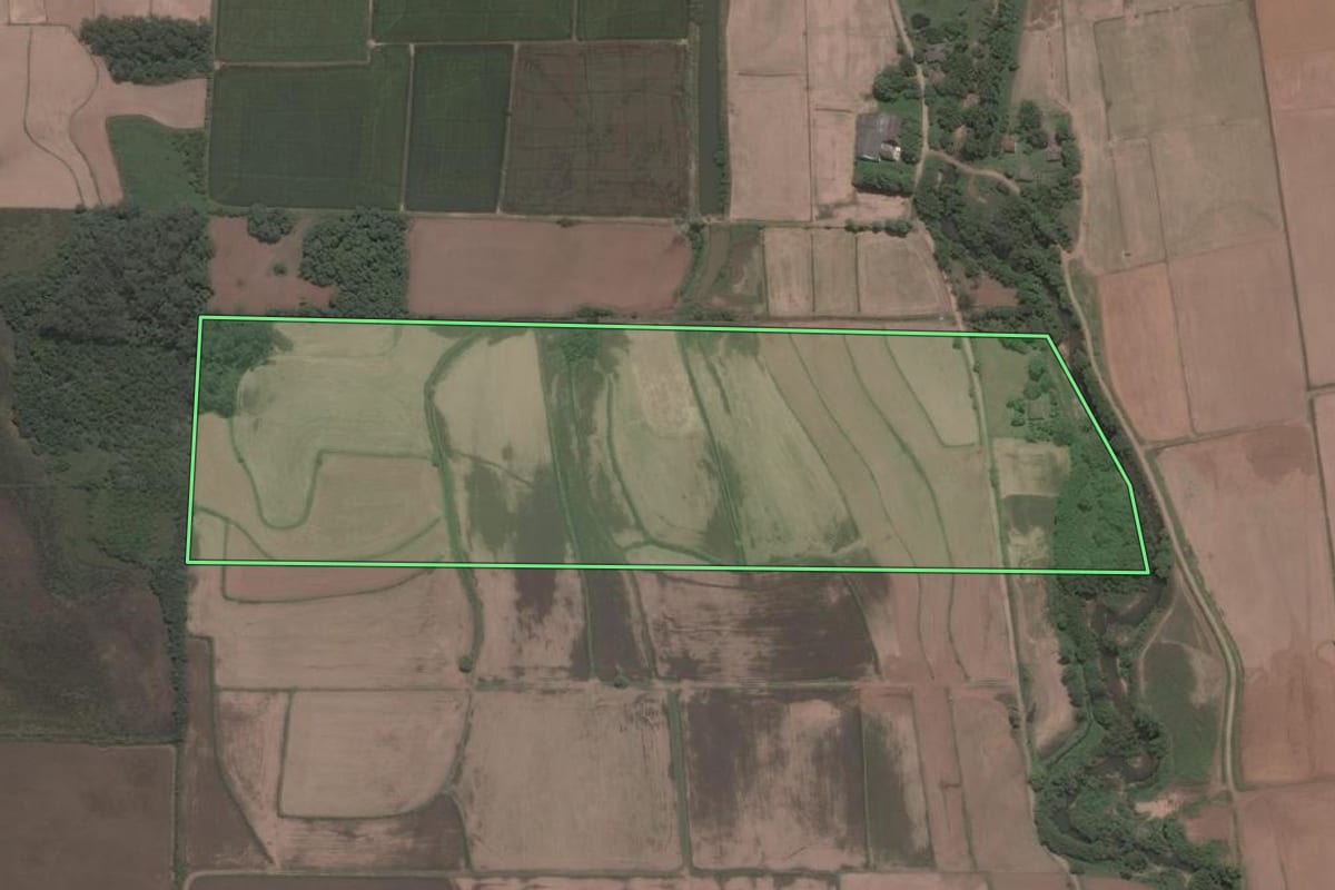 Imagem de satélite do imóvel rural em Santa Maria (RS), com o contorno declarado no CAR desenhado por cima.