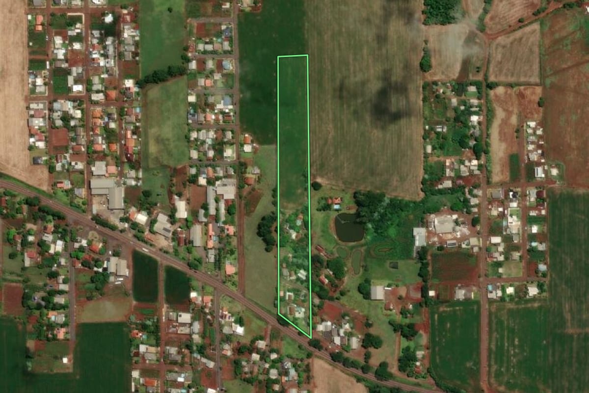 Imagem de satélite do imóvel rural em Santa Rosa (RS), com o contorno declarado no CAR desenhado por cima.