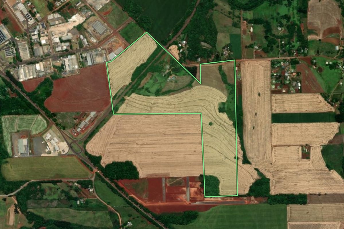 Imagem de satélite do imóvel rural em Santa Rosa (RS), com o contorno declarado no CAR desenhado por cima.