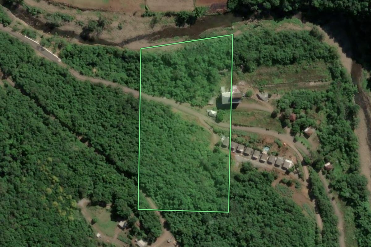 Imagem de satélite do imóvel rural em Santa Tereza (RS), com o contorno declarado no CAR desenhado por cima.