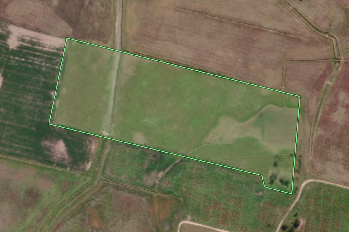 Imagem de satélite do imóvel rural em Santa Vitória do Palmar (RS), com o contorno declarado no CAR desenhado por cima.