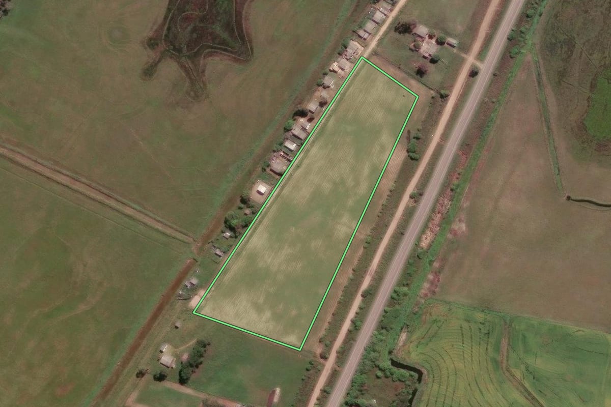 Imagem de satélite do imóvel rural em Santa Vitória do Palmar (RS), com o contorno declarado no CAR desenhado por cima.