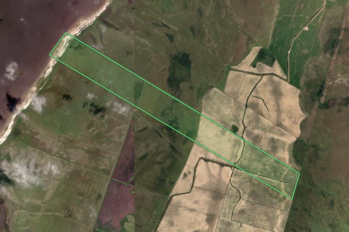 Imagem de satélite do imóvel rural em Santa Vitória do Palmar (RS), com o contorno declarado no CAR desenhado por cima.