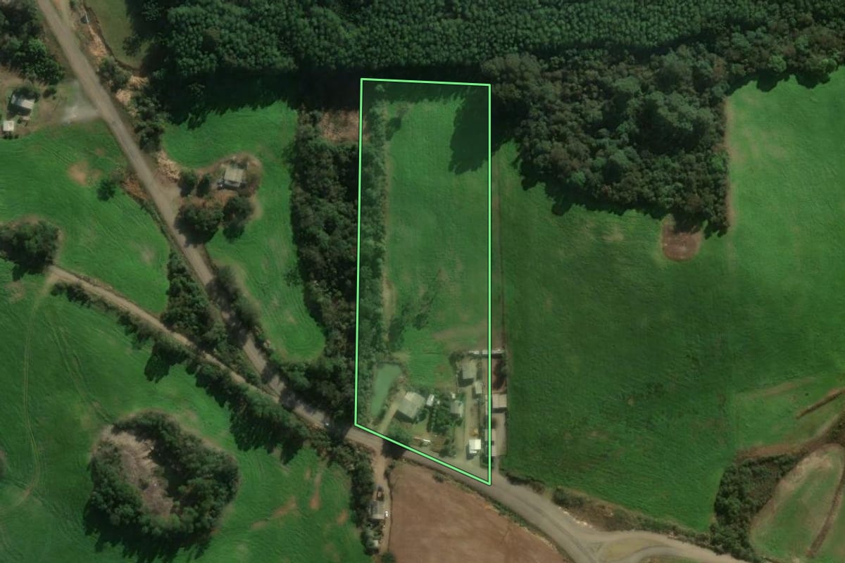 Imagem de satélite do imóvel rural em Santo Antônio do Palma (RS), com o contorno declarado no CAR desenhado por cima.