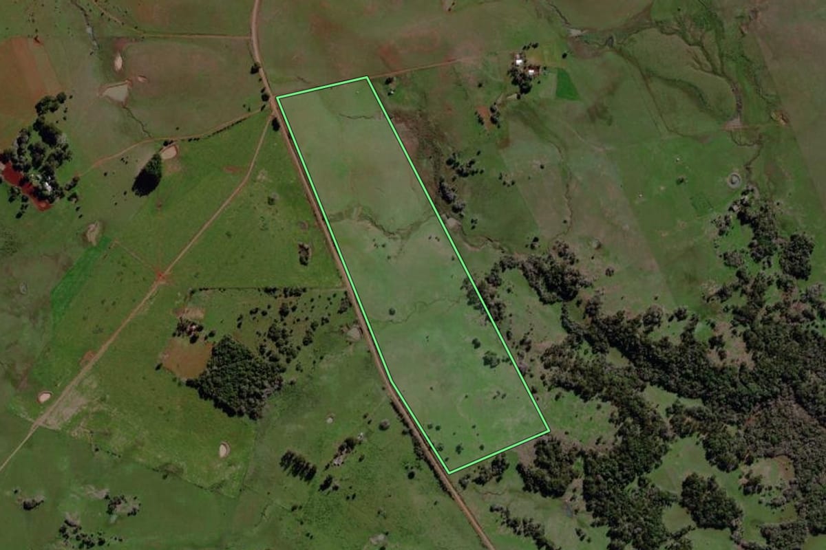Imagem de satélite do imóvel rural em Santo Antônio das Missões (RS), com o contorno declarado no CAR desenhado por cima.