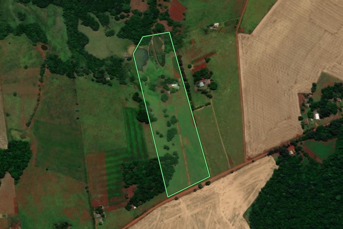Imagem de satélite do imóvel rural em Santo Antônio das Missões (RS), com o contorno declarado no CAR desenhado por cima.