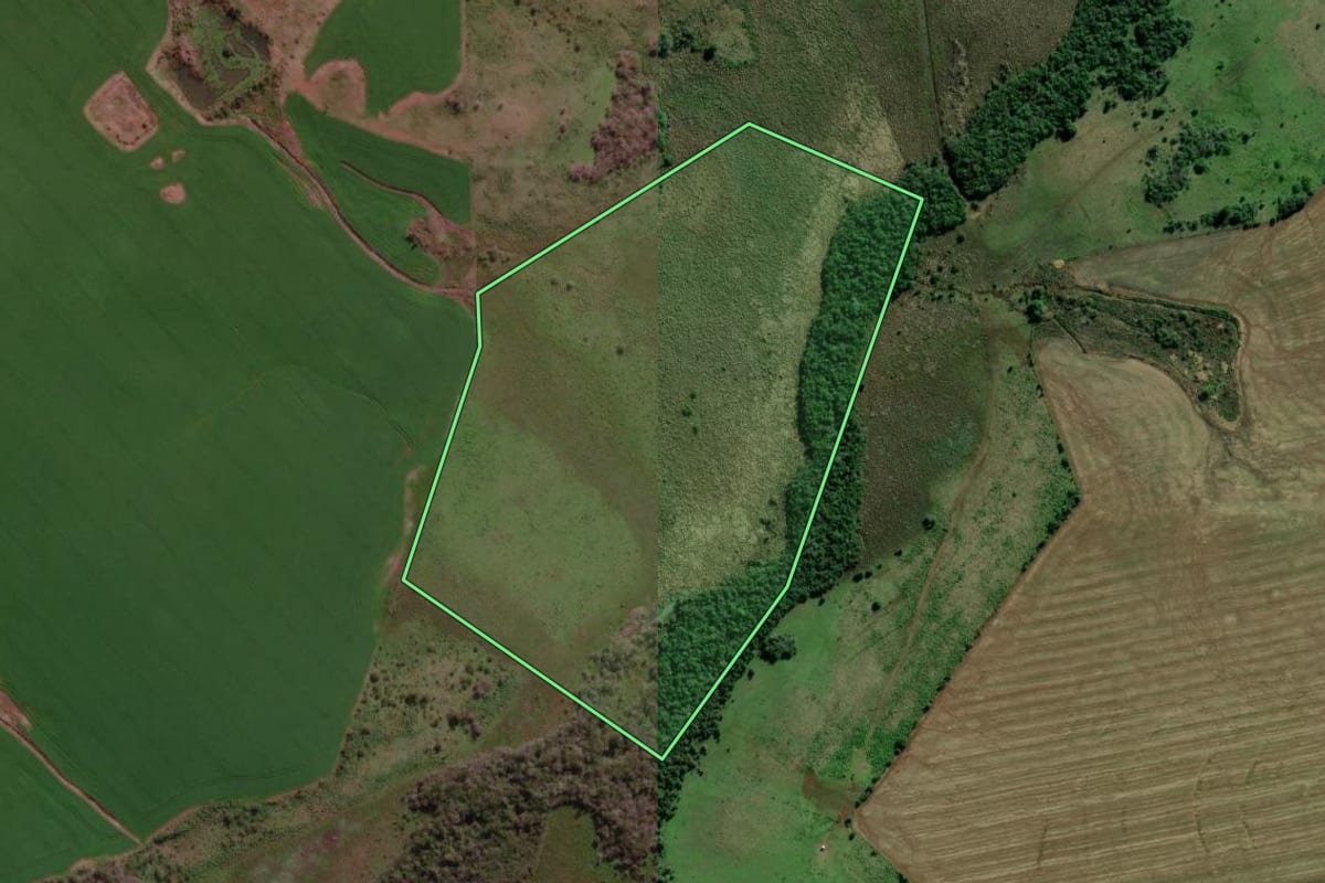Imagem de satélite do imóvel rural em Santo Antônio das Missões (RS), com o contorno declarado no CAR desenhado por cima.