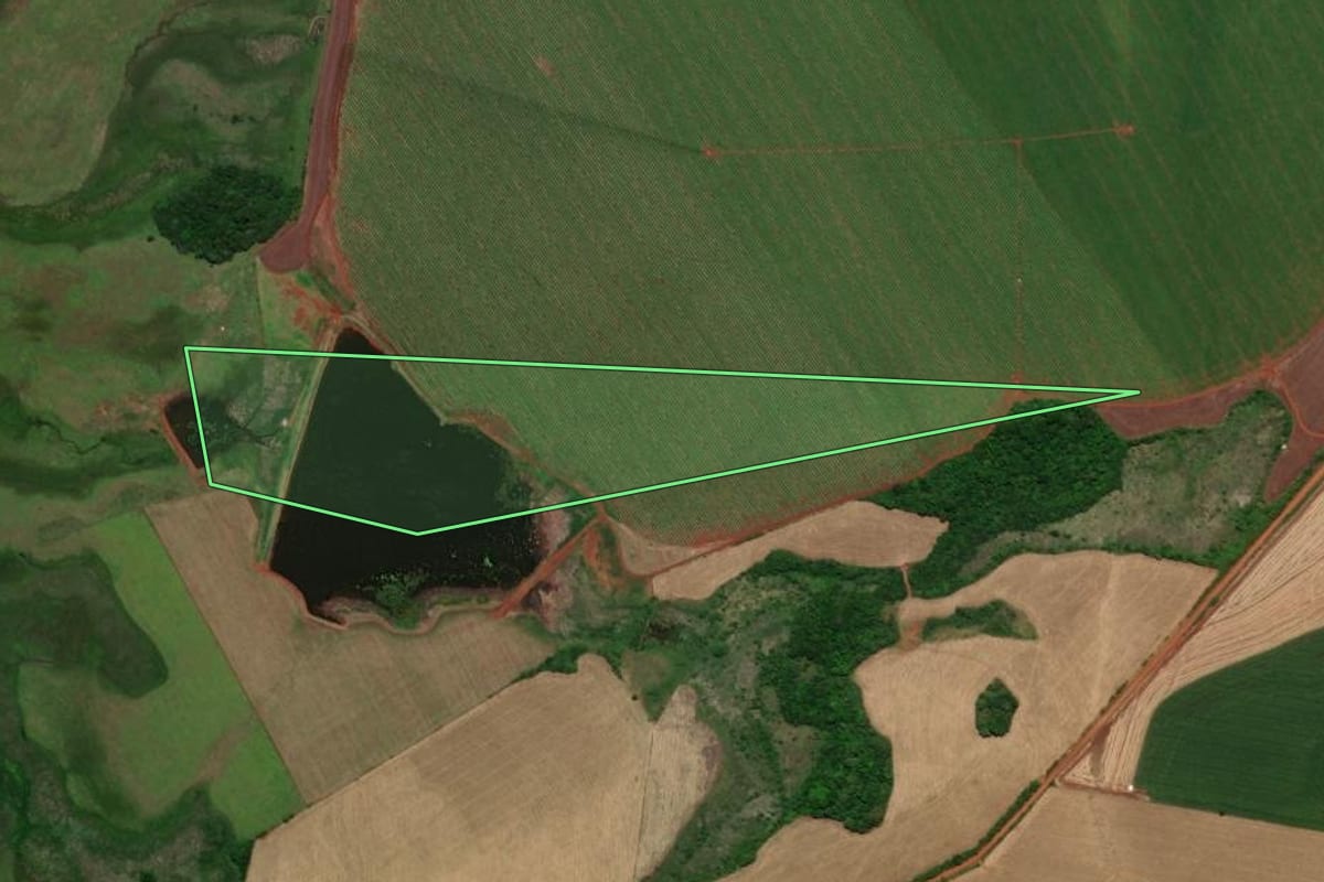 Imagem de satélite do imóvel rural em Santo Antônio das Missões (RS), com o contorno declarado no CAR desenhado por cima.