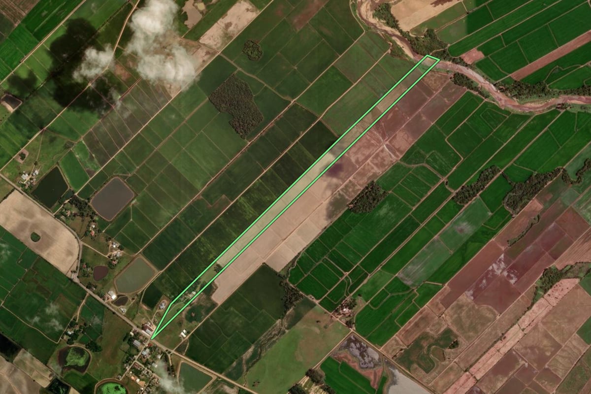 Imagem de satélite do imóvel rural em São João do Polêsine (RS), com o contorno declarado no CAR desenhado por cima.