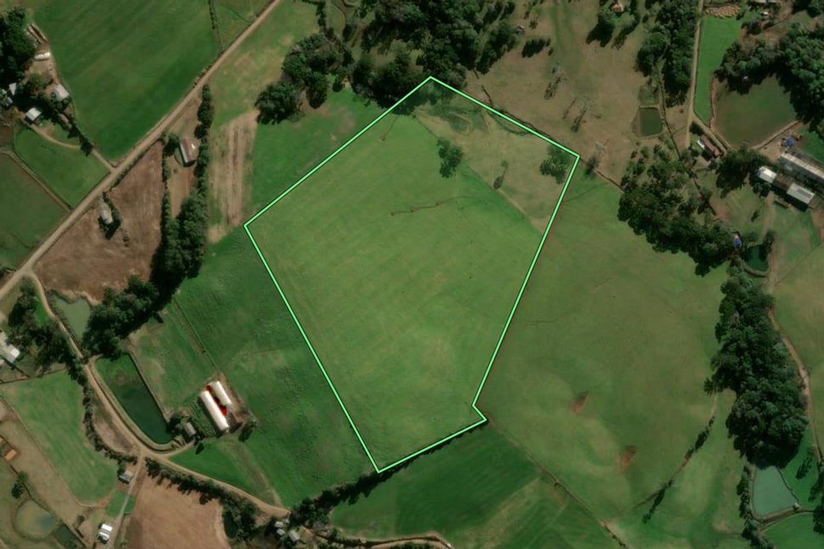 Imagem de satélite do imóvel rural em São Jorge (RS), com o contorno declarado no CAR desenhado por cima.