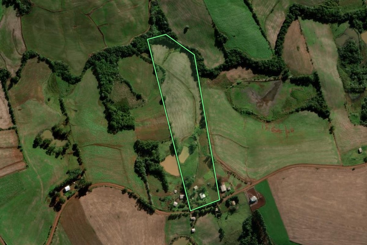 Imagem de satélite do imóvel rural em São José das Missões (RS), com o contorno declarado no CAR desenhado por cima.