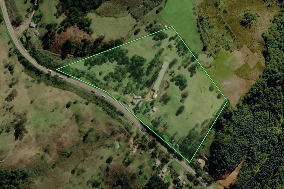 Imagem de satélite do imóvel rural em São José do Herval (RS), com o contorno declarado no CAR desenhado por cima.