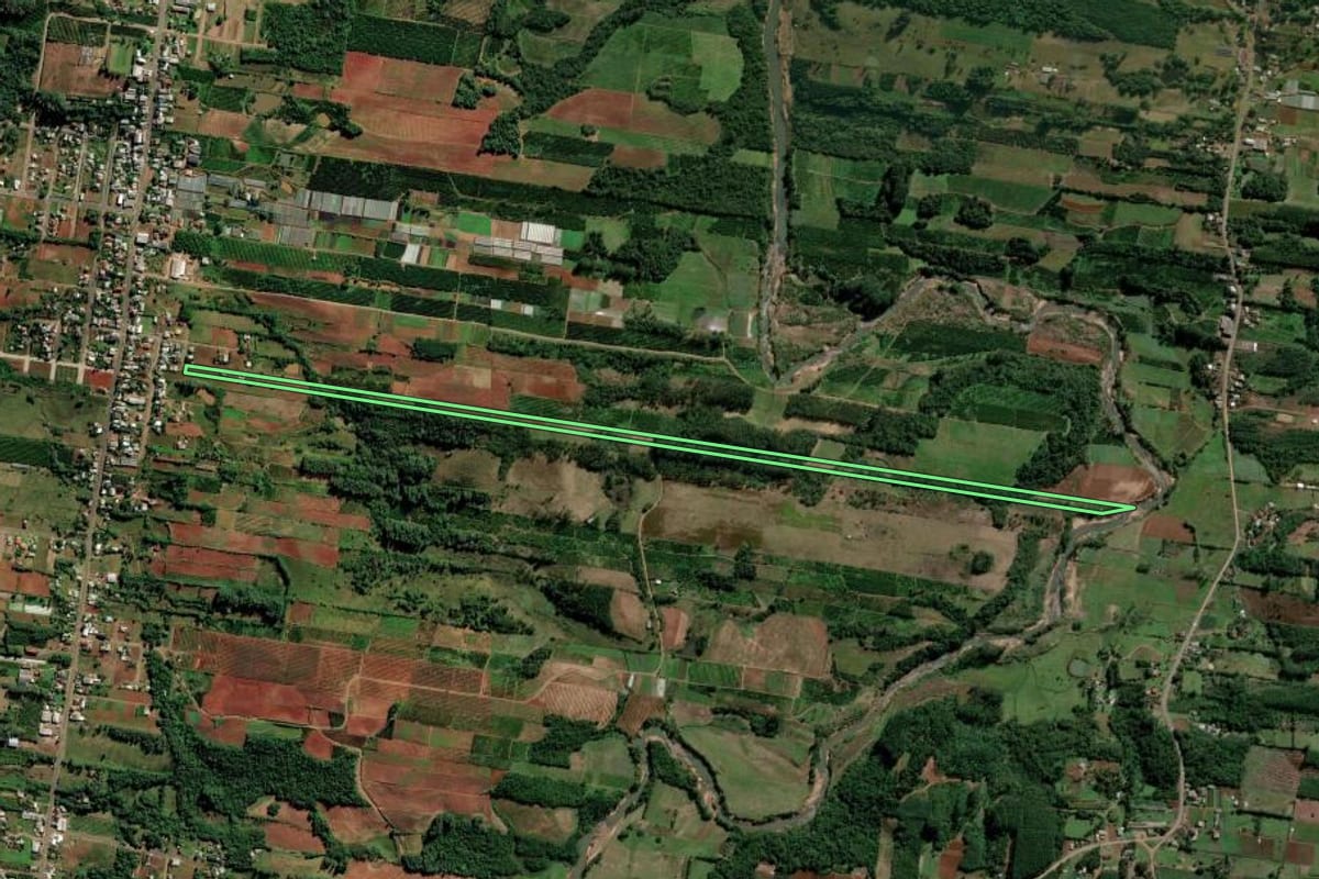 Imagem de satélite do imóvel rural em São José do Hortêncio (RS), com o contorno declarado no CAR desenhado por cima.