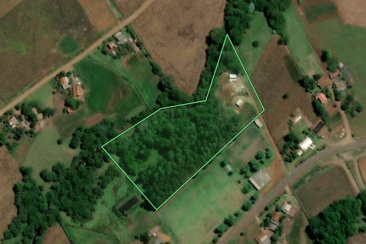 Imagem de satélite do imóvel rural em São José do Inhacorá (RS), com o contorno declarado no CAR desenhado por cima.