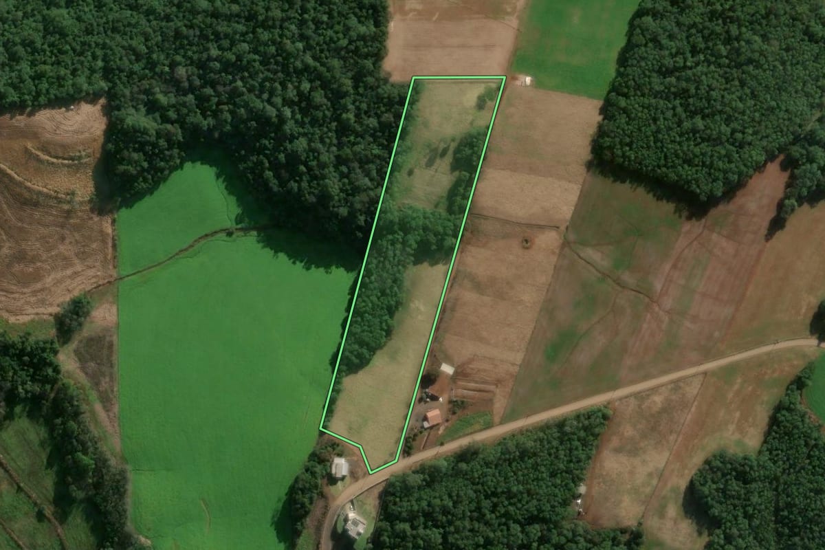 Imagem de satélite do imóvel rural em São José do Inhacorá (RS), com o contorno declarado no CAR desenhado por cima.