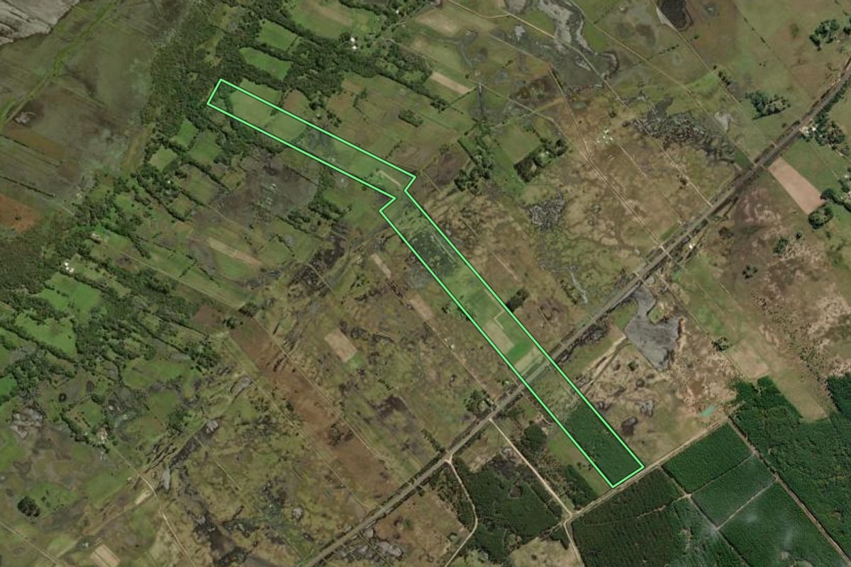 Imagem de satélite do imóvel rural em São José do Norte (RS), com o contorno declarado no CAR desenhado por cima.